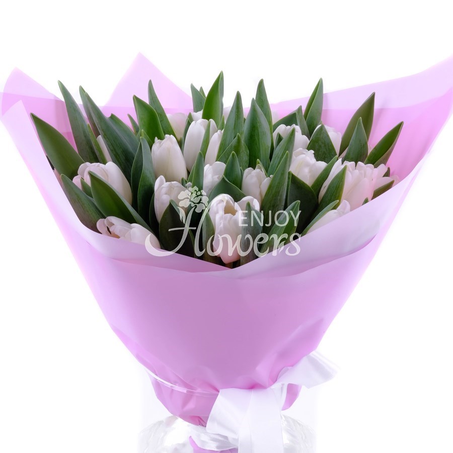 Букет из 25 тюльпанов "Белые тюльпаны в упаковке"